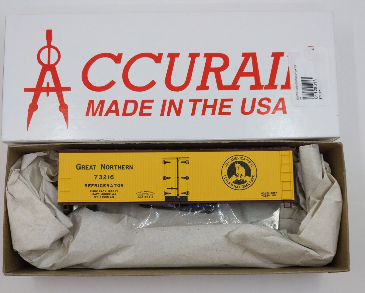 Accurail 8013 HO Great Northern 40' Wood Reefer Kit #73216