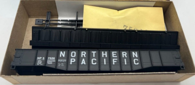 Athearn 01668 HO Scale Northern Pacific 50' Covered Gondola Kit