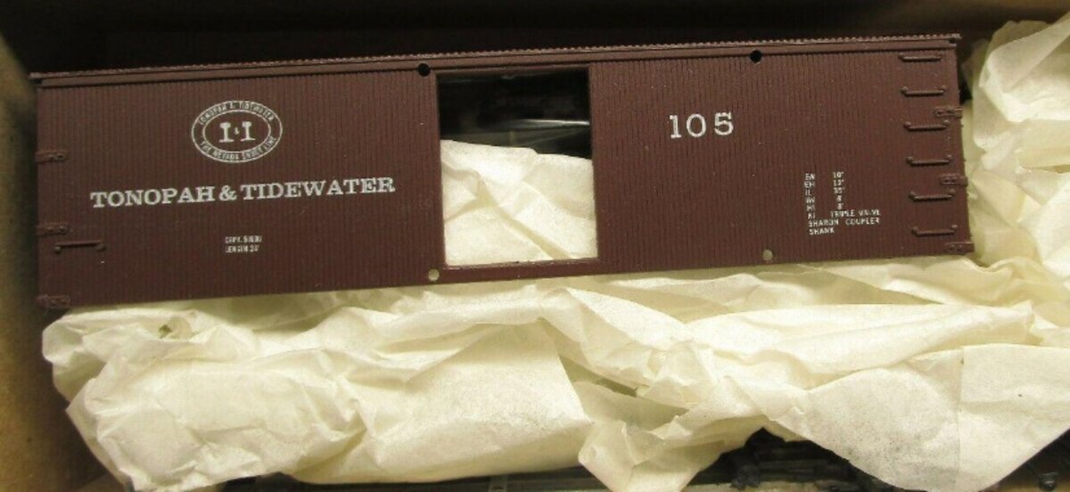 Roundhouse 3064 HO Scale Tonopah & Tidewater 36' Wood Boxcar Old Timer Kit