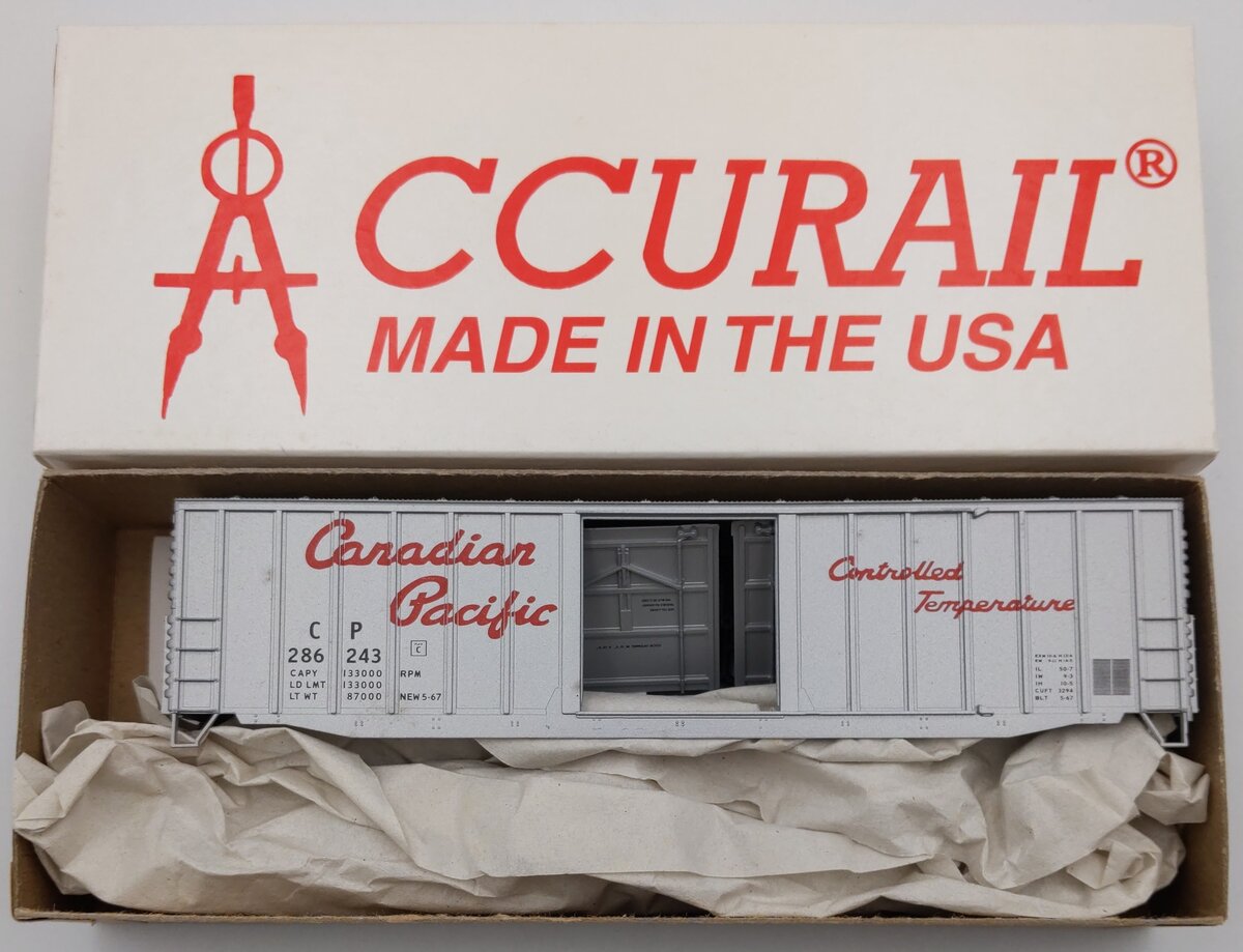 Accurail 5640.3 HO Scale Canadian Pacific 50' EXT Post Boxcar (Road #: 286243)