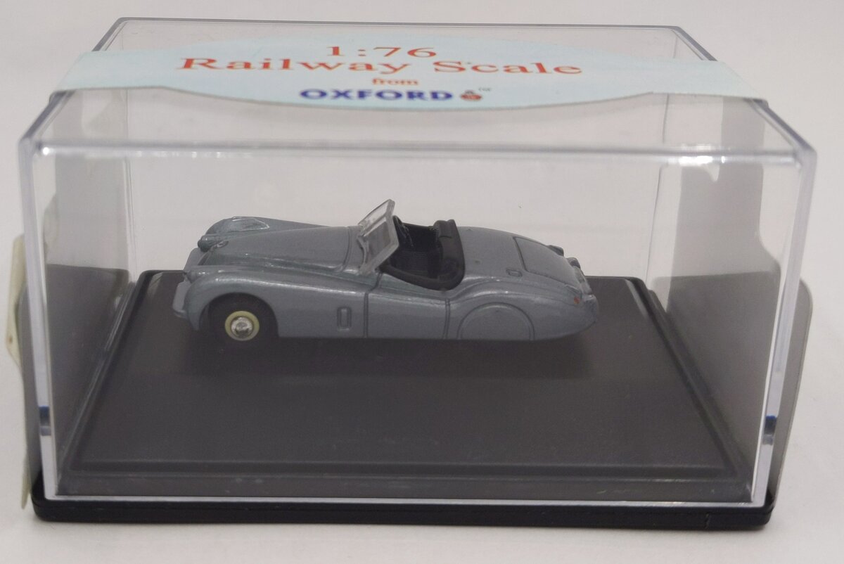 Oxford Diecast 76XK120002 1:76 Jaguar XK120 - Silver c/w Black interior