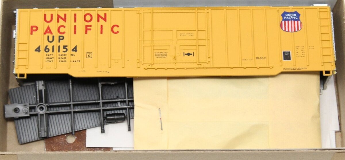 Athearn 1342 HO Scale Union Pacific 50' OB Box Car # 461154 Kit