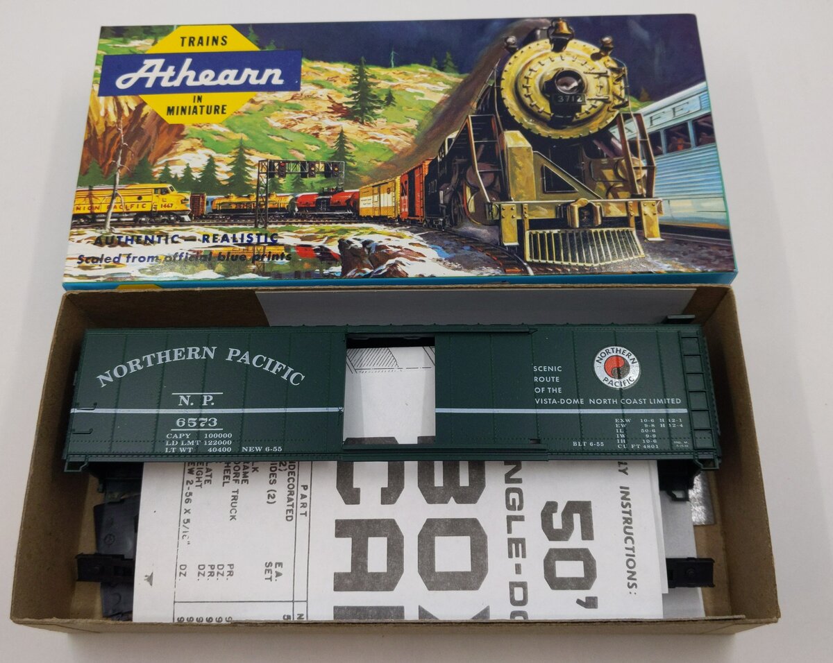 Athearn 2249 HO 50 STEEL SINGLE DOOR BOXCAR KIT NORTHERN PACIFIC #6573