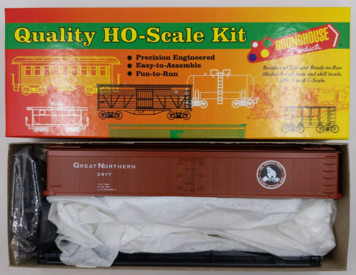 Roundhouse 07904 HO Great Northern 50' Reefer Kit #2977