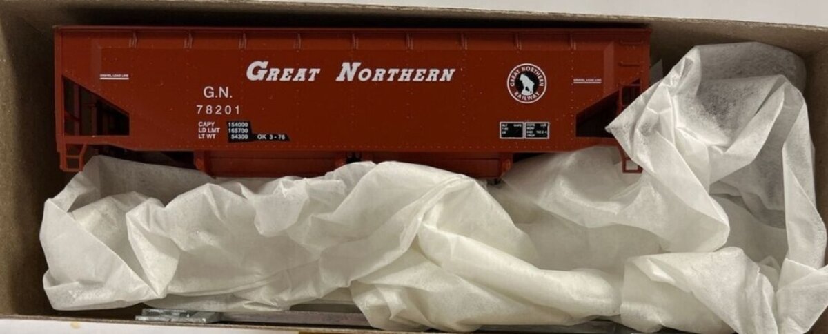Roundhouse 01588 HO Great Northern 40'''' Offset-Side Ballast Hopper # 78201 Kit
