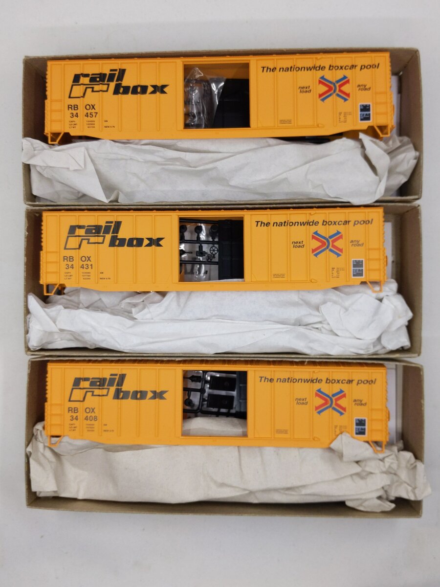Accurail 8159 HO Scale Railbox 50' Exterior Post Boxcar (Set of 3)