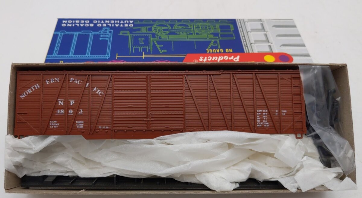 Roundhouse 2164 HO Northern Pacific Dbl Steel Doors 50' Out Brace Boxcar
