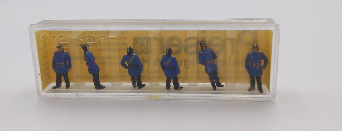 Preiser 0102 HO Guards Station Layout Figures 6