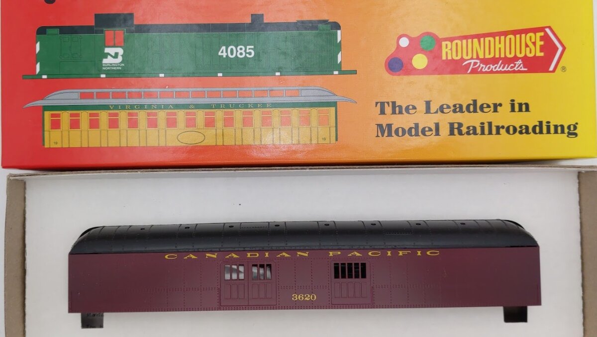 Roundhouse 6137 HO Canadian Pacific Harriman Style Baggage # 3620 Kit