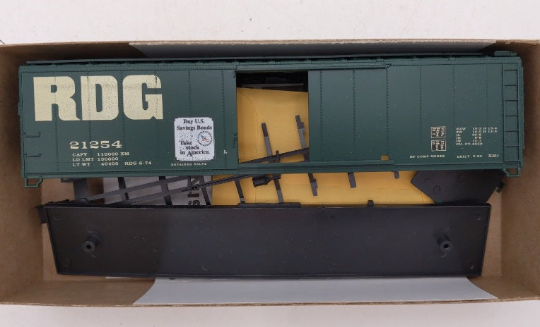 Athearn 2242 HO Reading Buy US Savings Bonds 50’ Single Door Boxcar # 21254 Kit