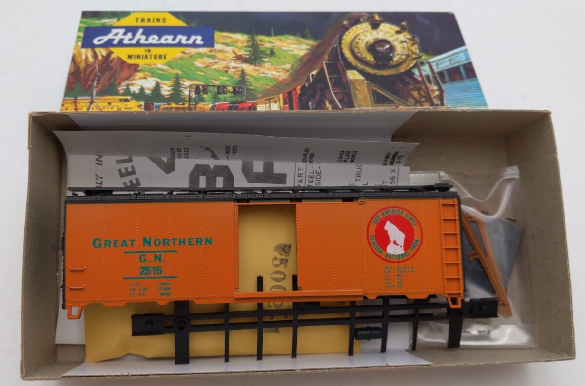Athearn 3-1029 HO Scale Great Northern 40' Box Car # 2515 Kit