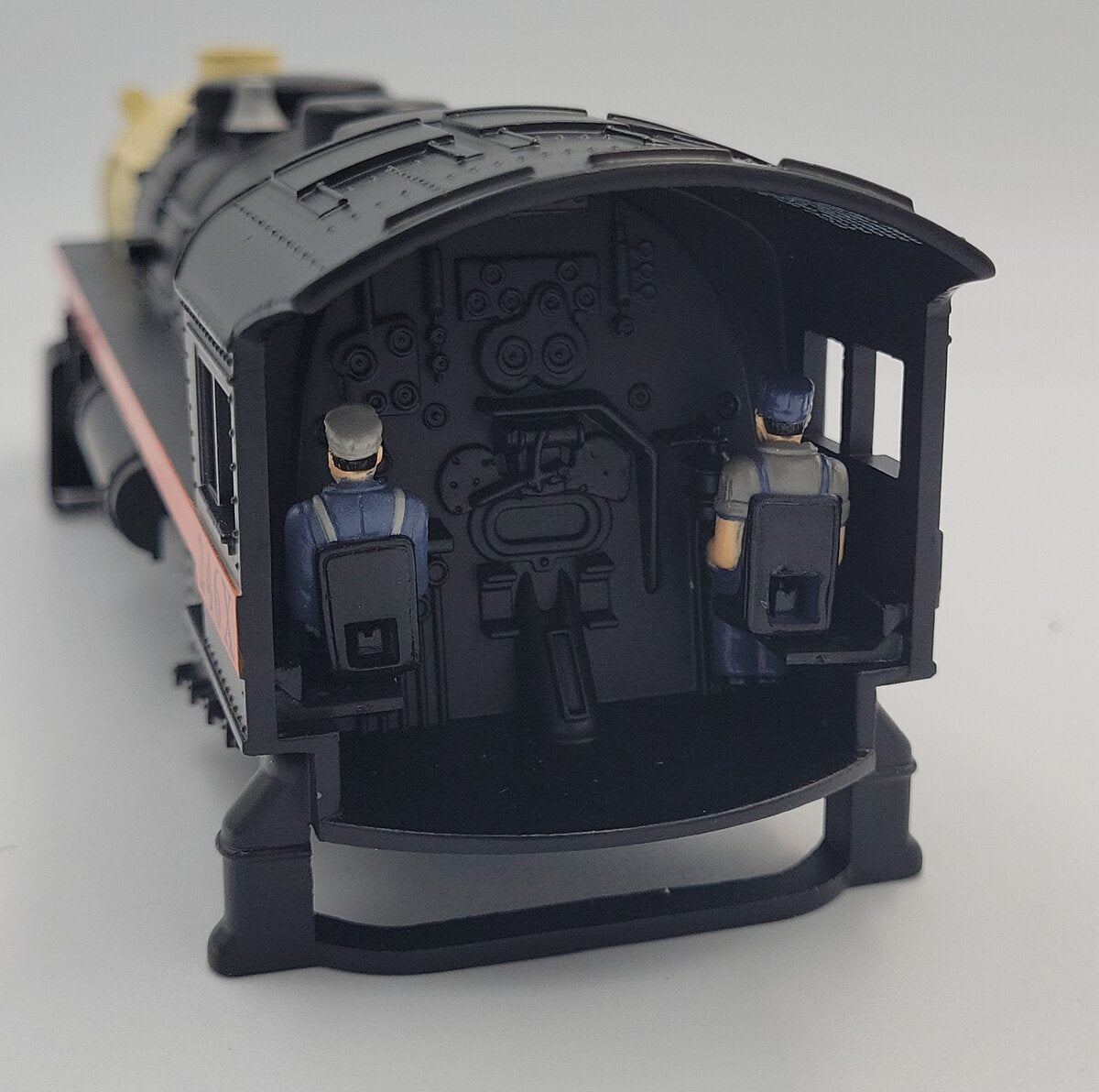 Lionel 38685-7 4-4-2 Black and Orange Scout Steam Locomotive Shell #246X