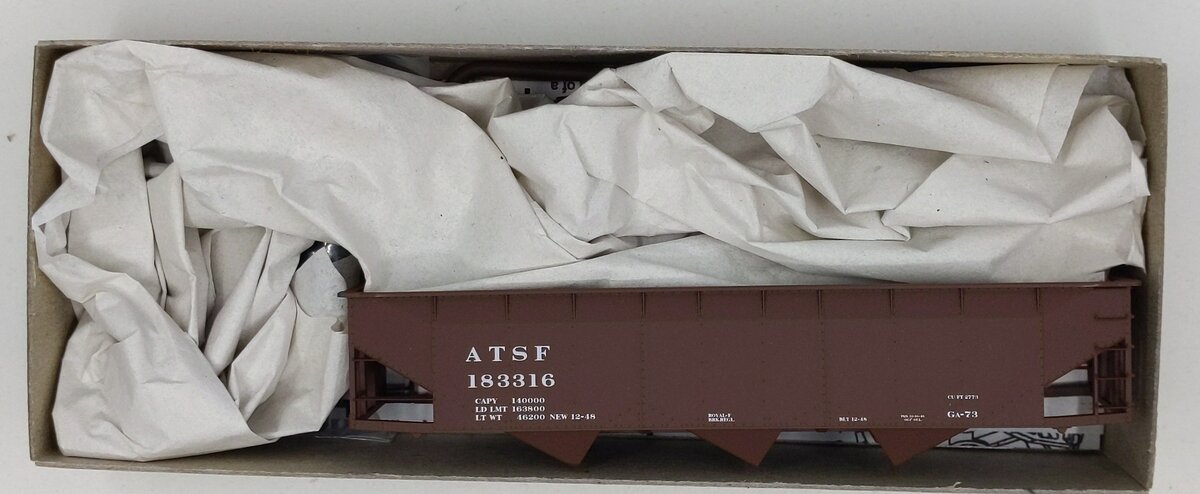 Accurail 7551 HO Scale Santa Fe AAR Triple Hopper Road #: 183316