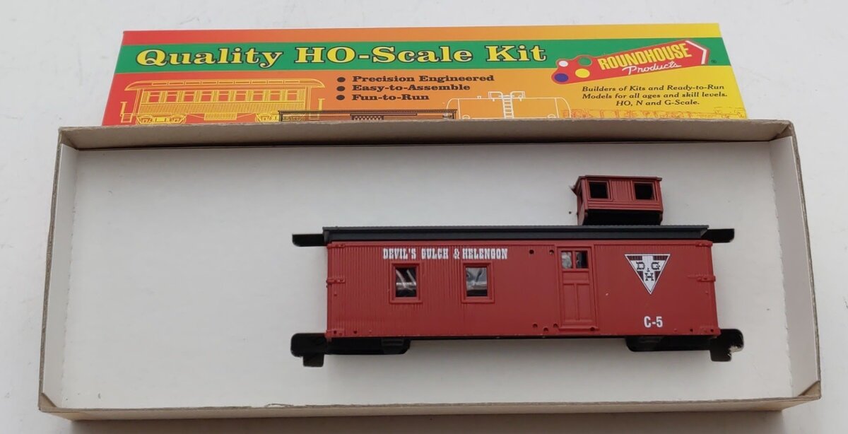 Roundhouse 77236 HO Scale Devil's Gulch & Helengon Blind End Caboose Kit