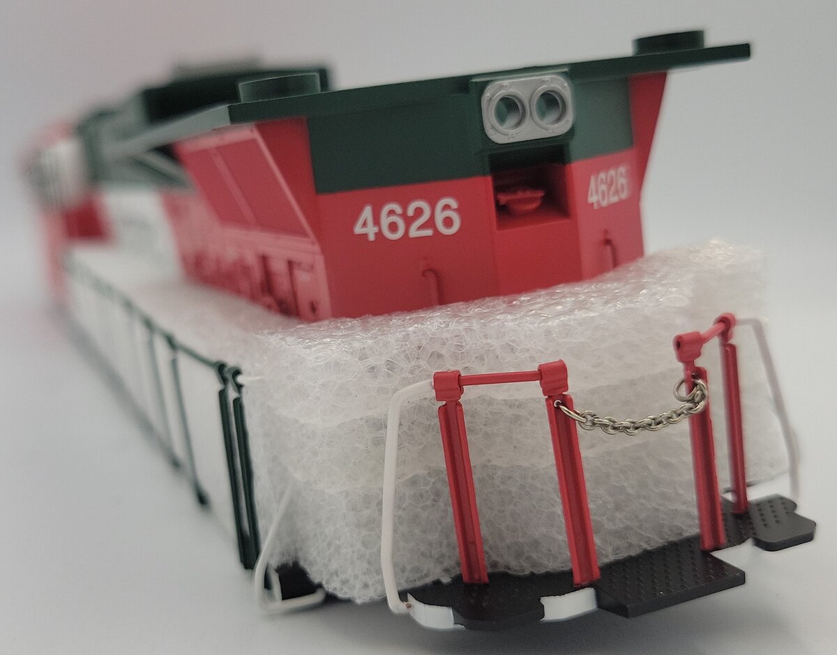 Lionel 82209-2 Ferromex Scale ES44AC Diesel Locomotive Body Shell #4626
