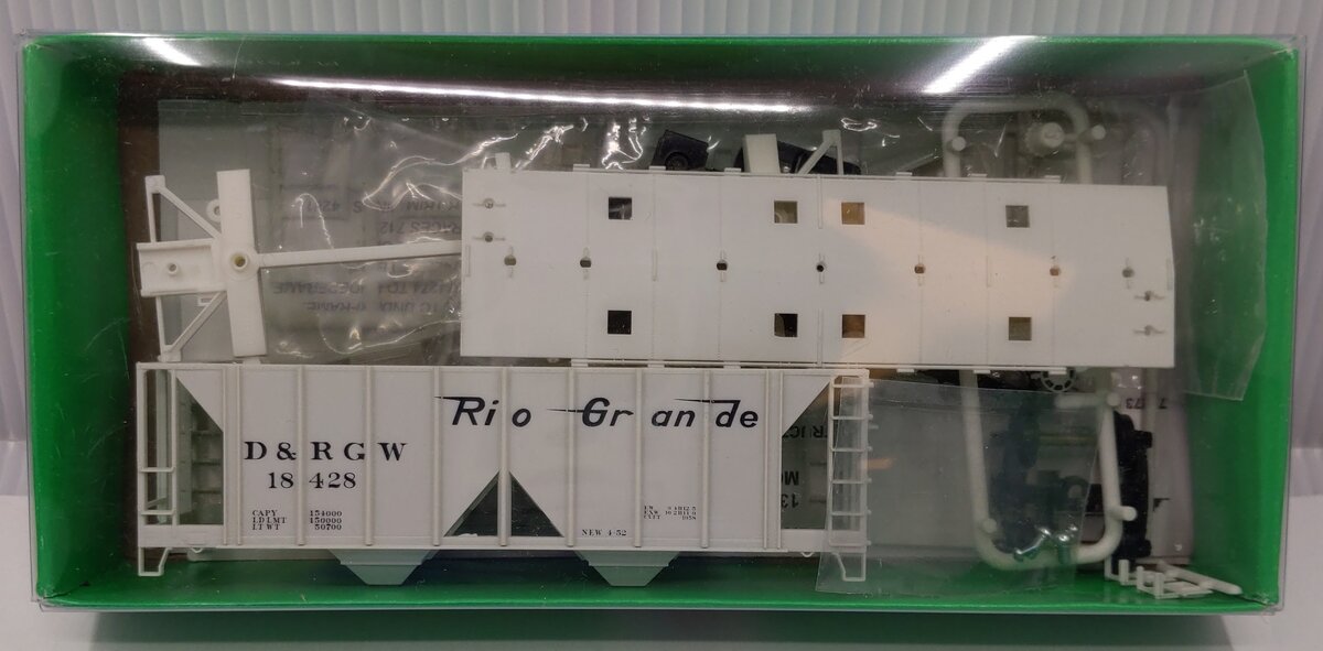 Bowser 55615 HO Scale Denver and Rio Grande West 70 Ton 2 Bay Covered Hopper