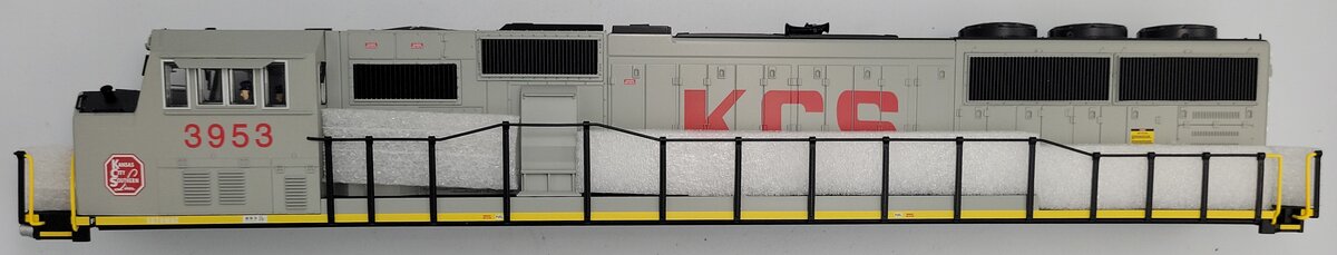 Lionel 81148-2 Kansas City Southern Legacy Scale SD70MAC Diesel Body Shell #3953