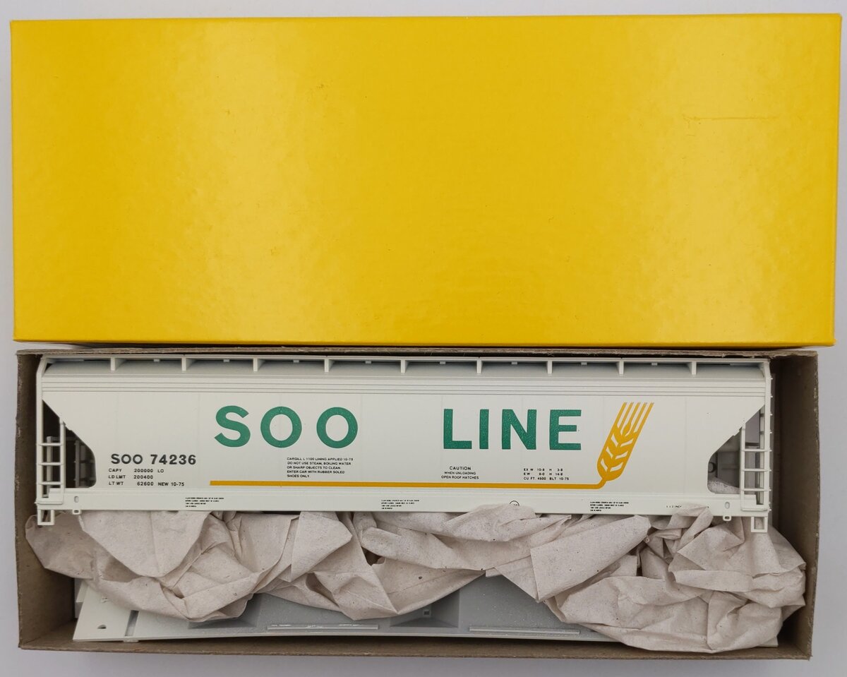 Accurail 2018 HO SOO Line ACF 3-Bay Covered Hopper Kit