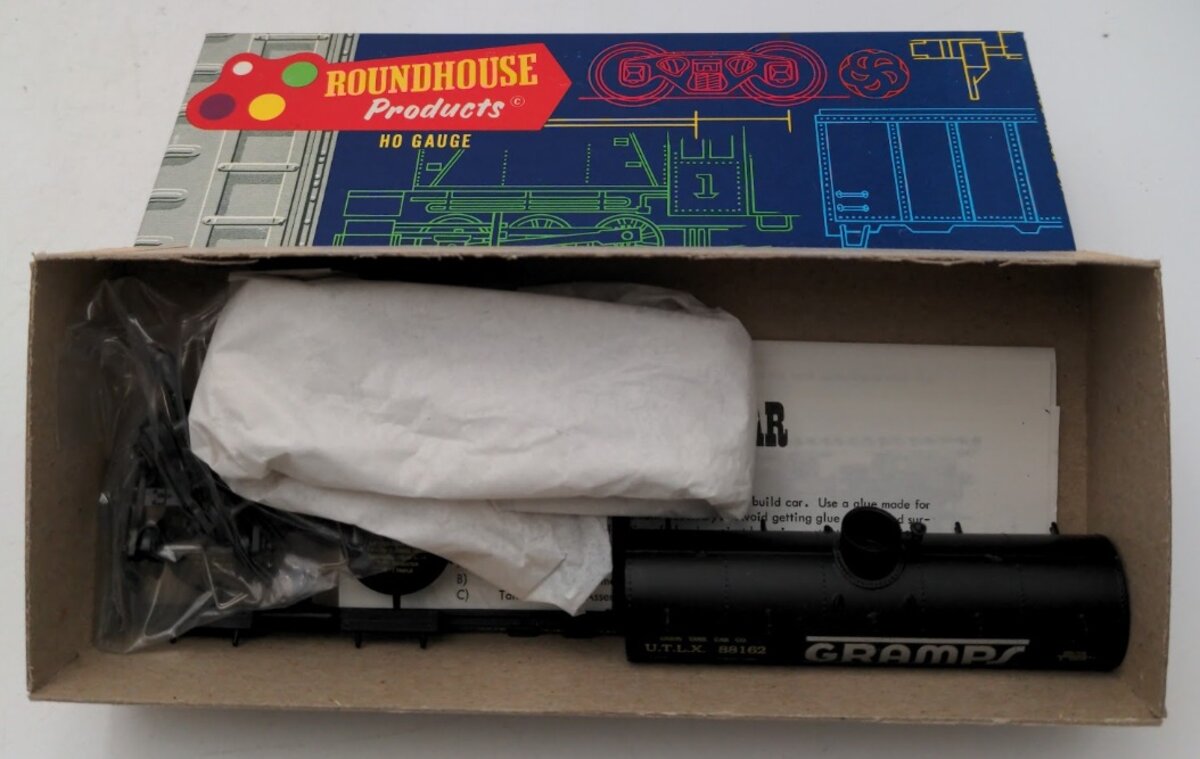 Roundhouse 3255 HO Scale Gramps 26' Old Timer Tank Car # 88162 Kit