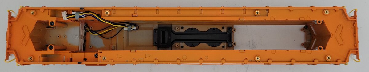 Lionel 82801-2 Elgin Joliet and Eastern SD38 Diesel Body Shell #654