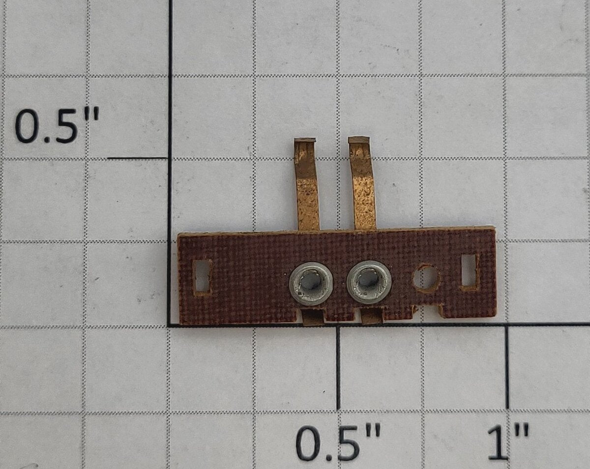 Lionel 100-46 Fiber Single 2-Finger E-Unit Contact without Wire