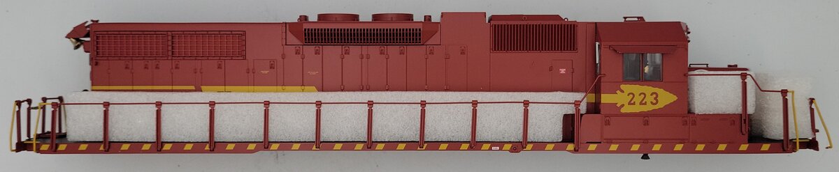 Lionel 82799-2 Duluth Missabe & Iron Range SD38 Diesel Body Shell
