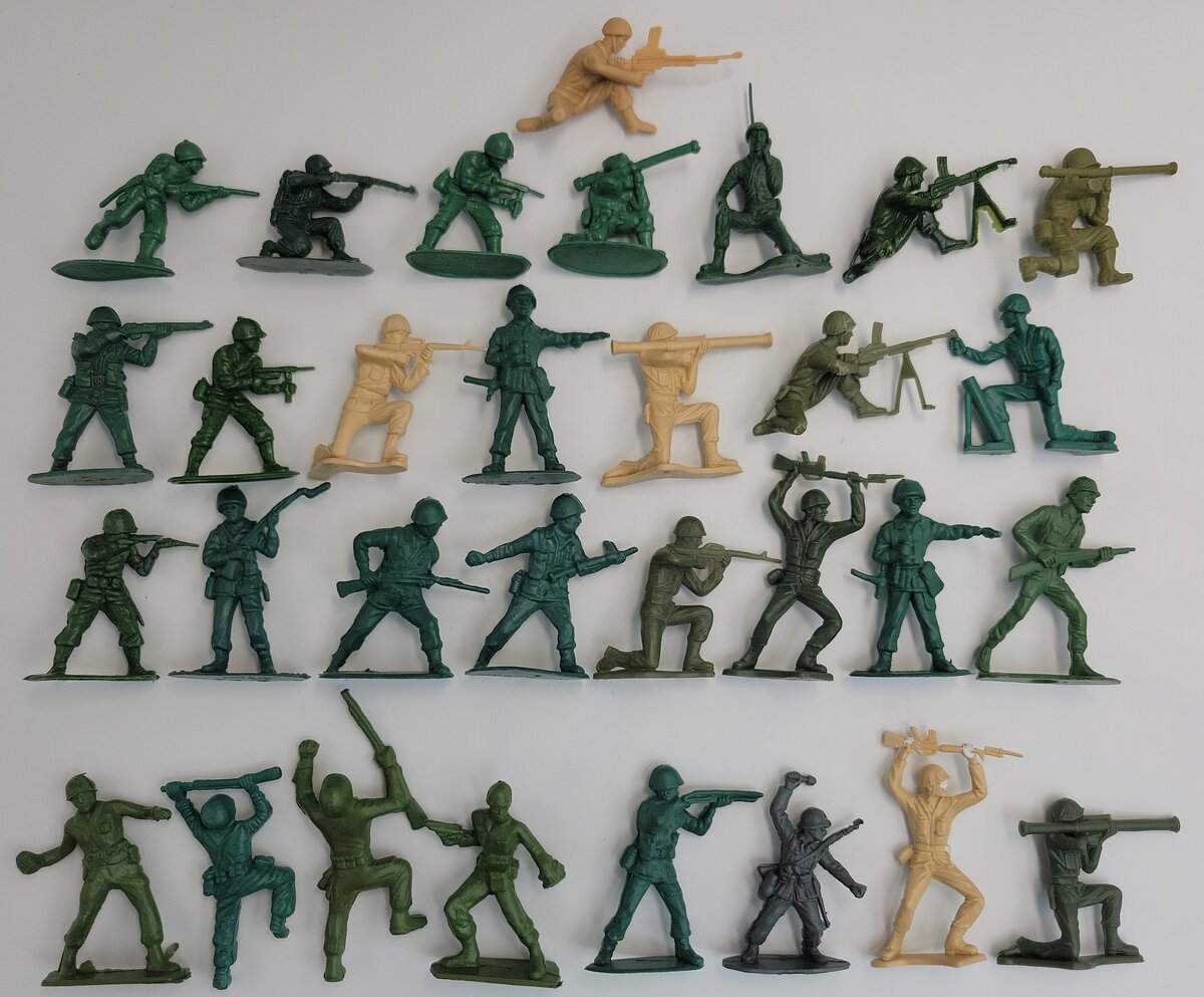 Acme 26-814 Army Man Figure Assortment (Bag of 31)