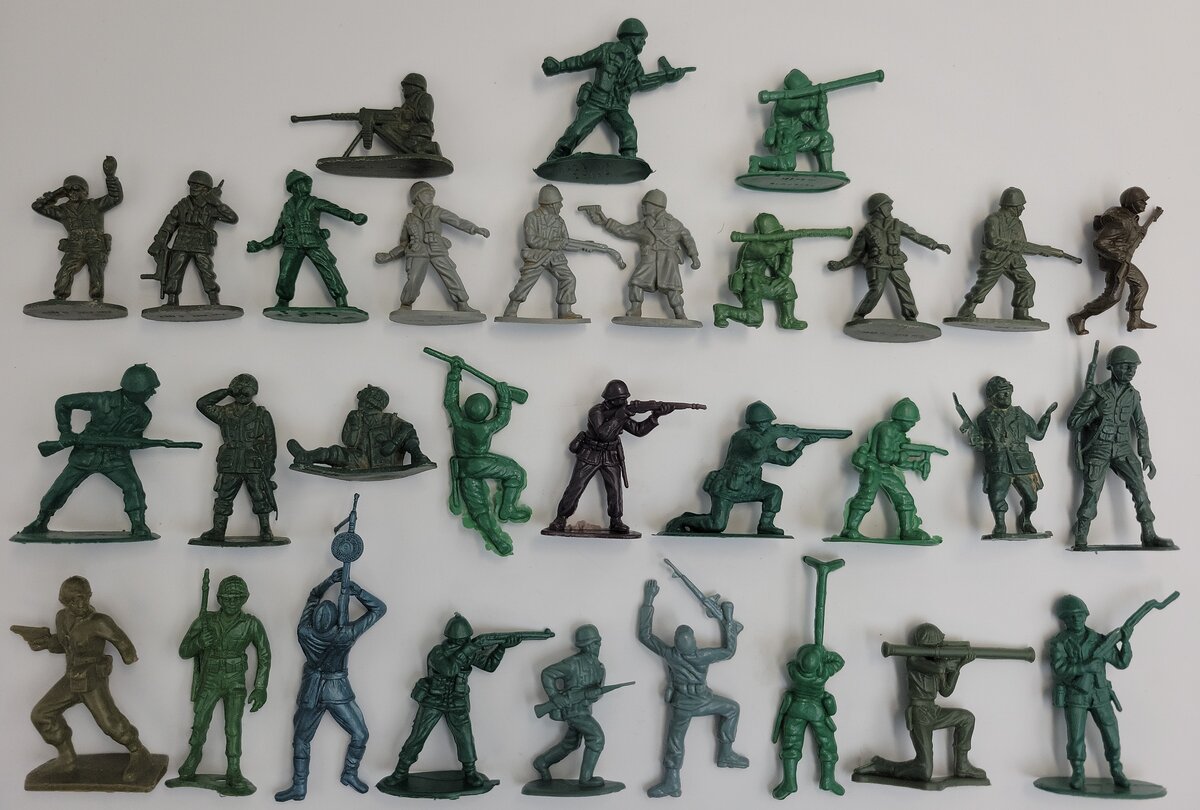 Acme 26-821 Army Man Figure Assortment (Bag of 31)