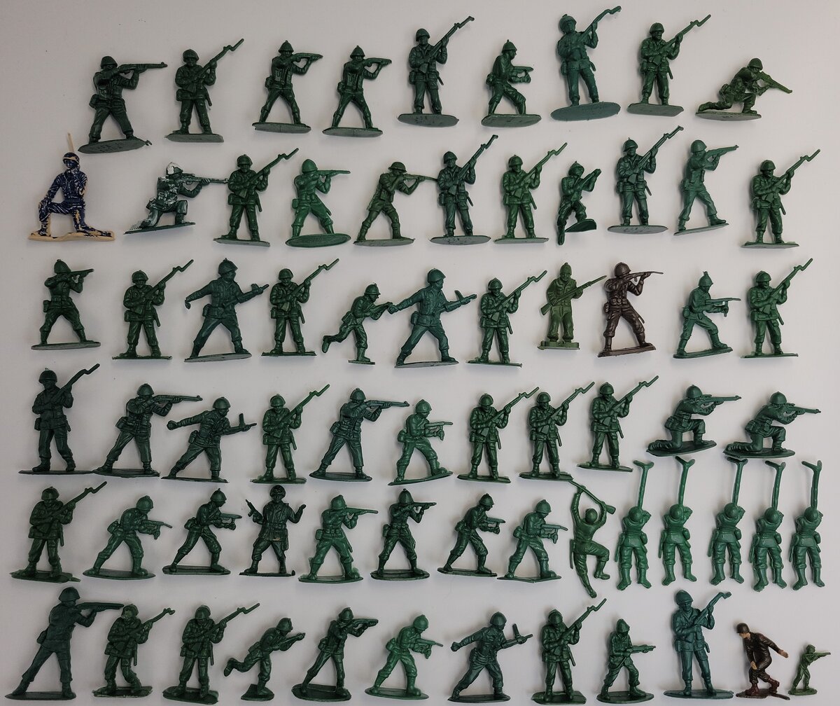 Acme 26-823 Army Man Figure (Bag of 68)