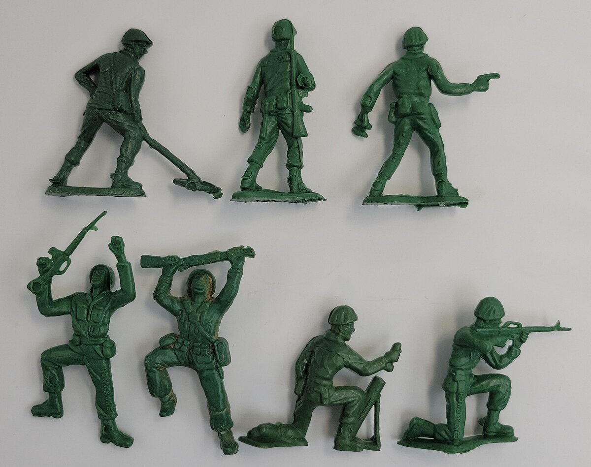 Acme 29-631 G Gauge Military Figure Assortment (Bag of 7)