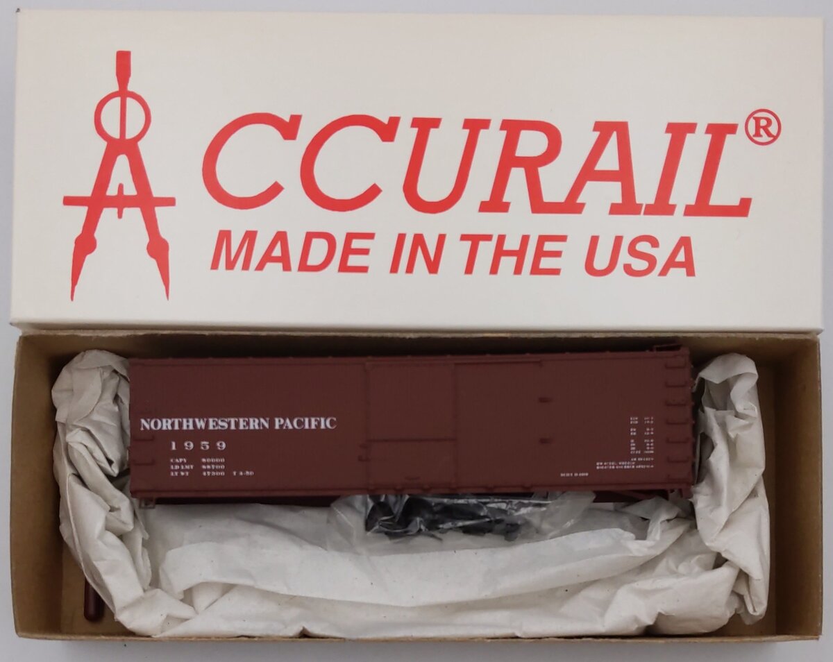 Accurail 1959 HO Northwestern Pacific Double Sheath Boxcar Kit