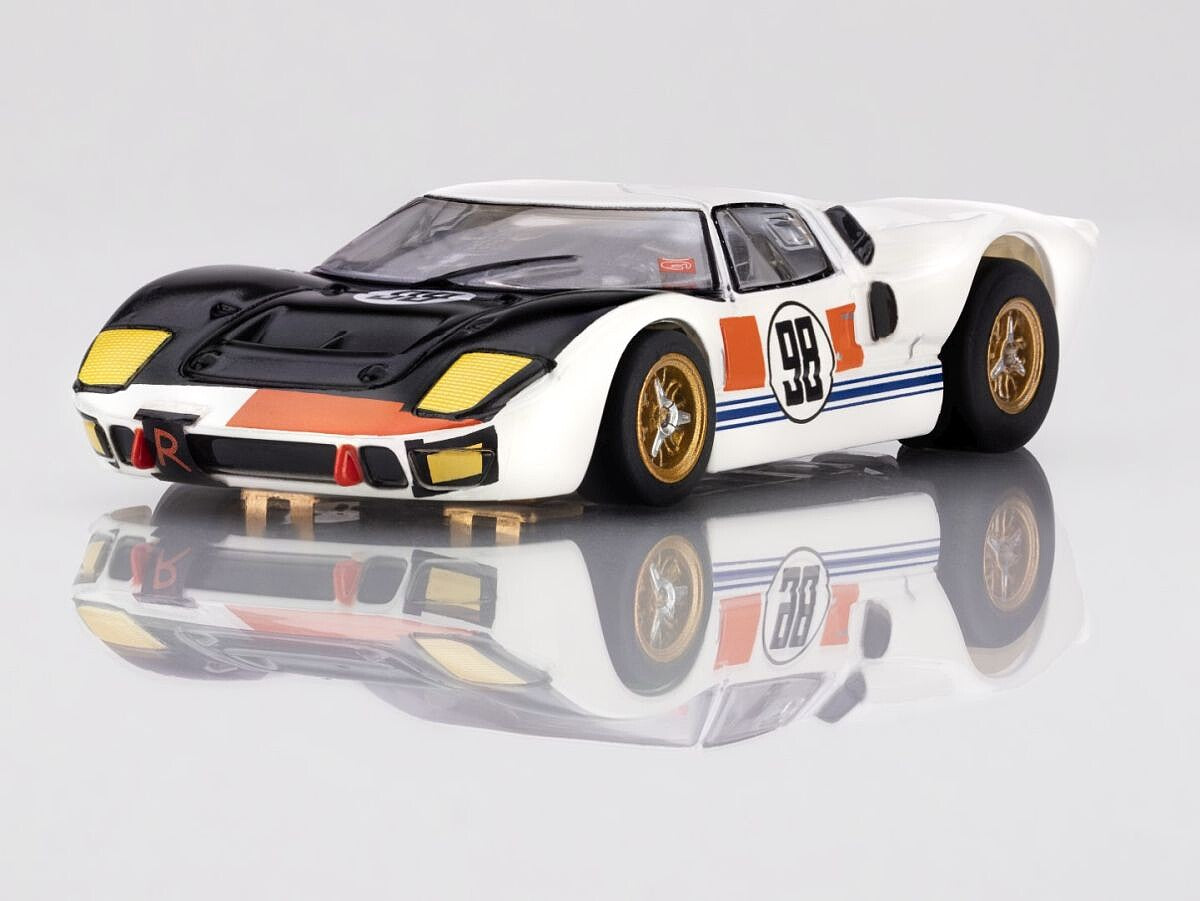 AFX 22059 HO #98 Ken Miles 1966 Ford GT40 Mark II Slot Car