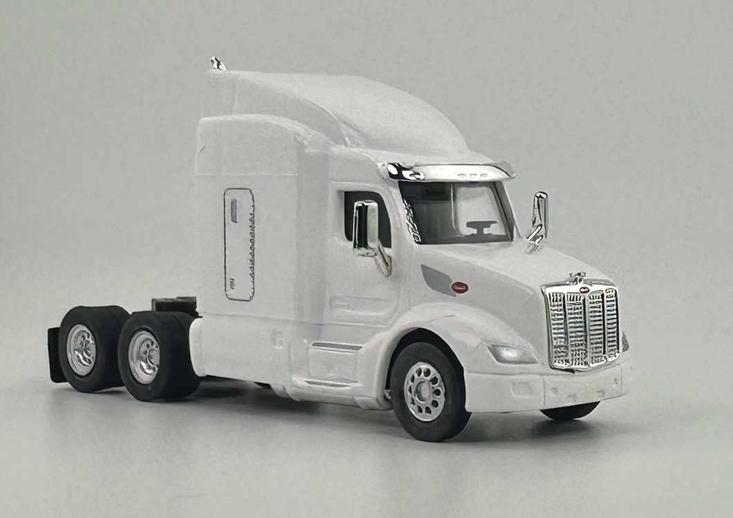 HO Logistics Replicas 57908 HO Red Peterbilt 579 Sleeper-Cab Semi Tractor