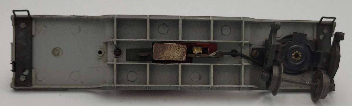 Lionel 3520-2 Searchlight Car Frame w/ Searchlight Coil & Generator #3520