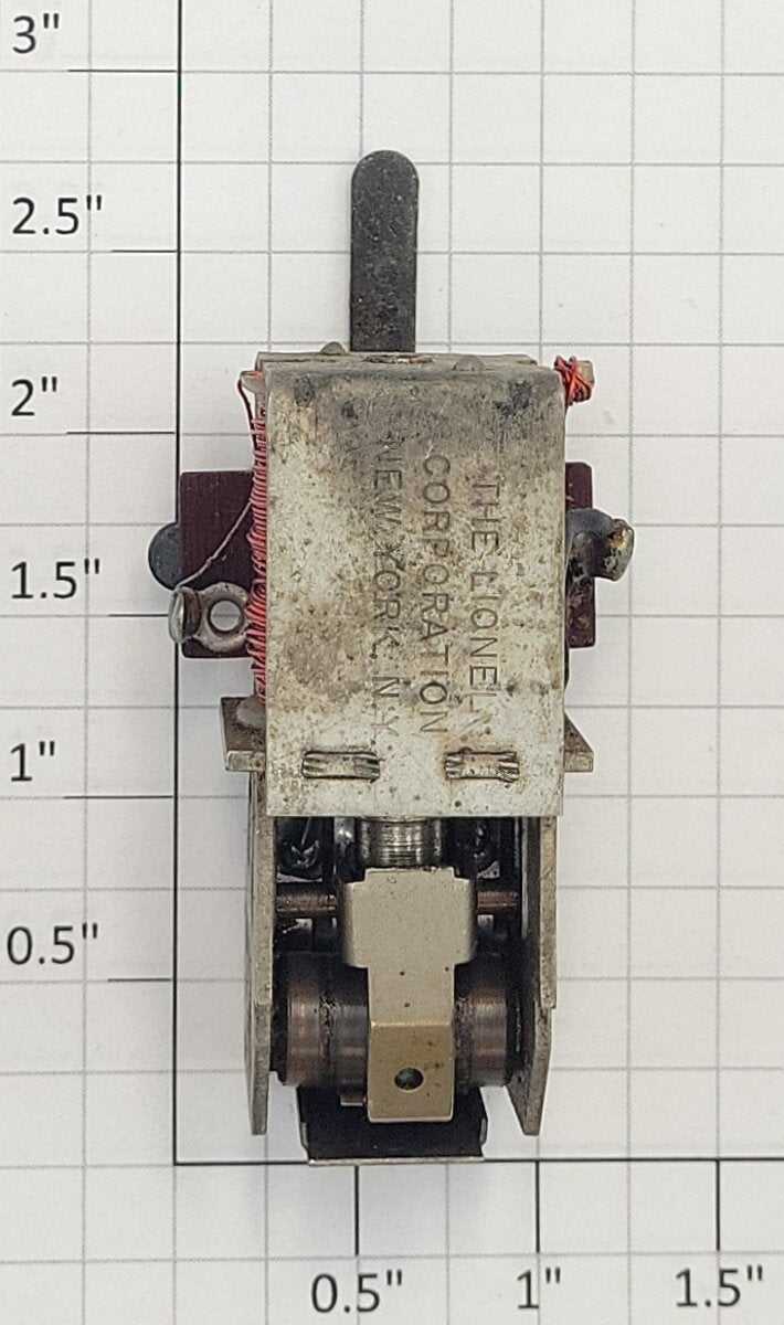 Lionel 8708-50 E-Unit with Offset Top Lever