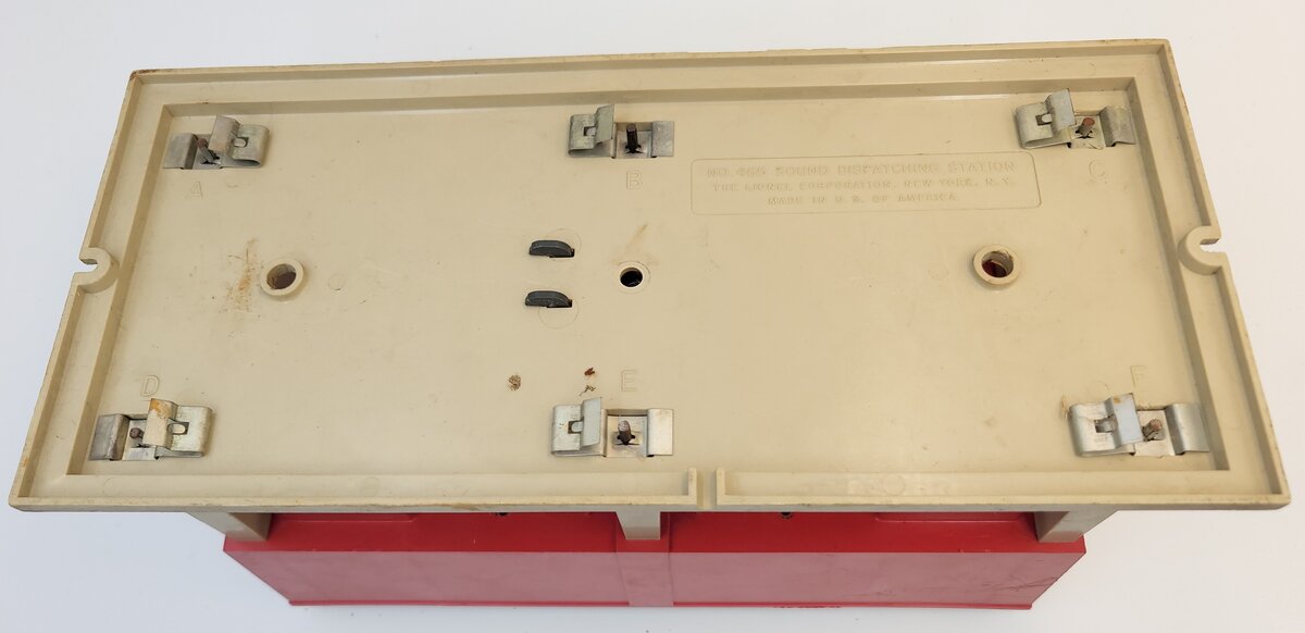 Lionel 465-1 O Gauge Dispatching Station Base Assembly - No Speaker