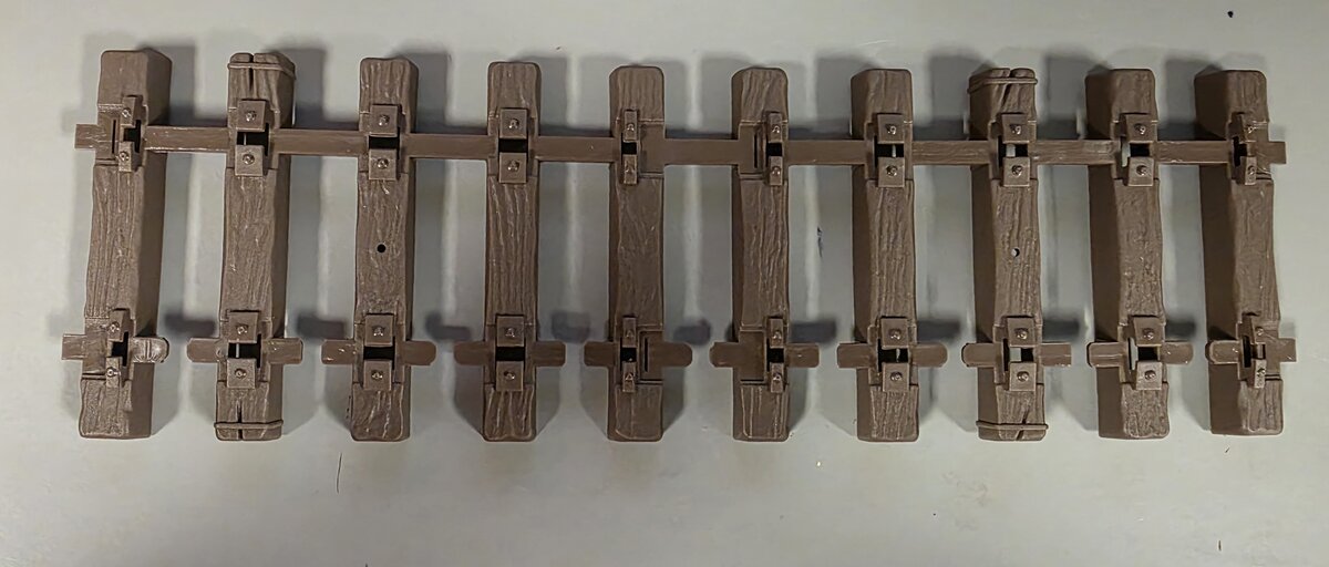 A2 Line By Revalda 2000 G Scale Brown Tie Flex Track (Single Piece)