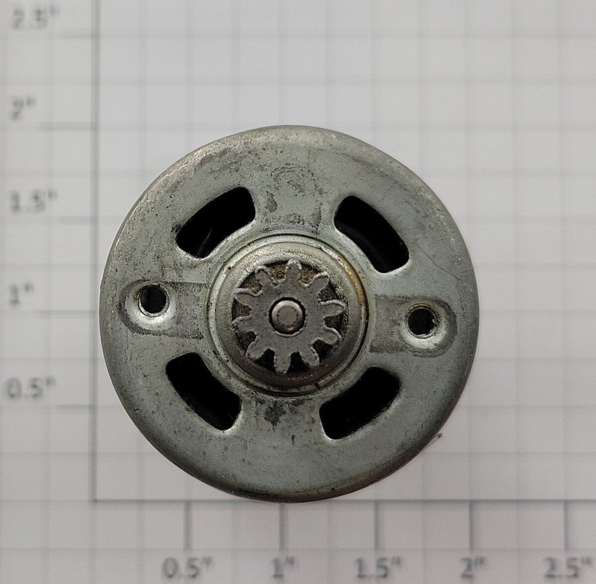 Mabuchi RS540-5943 8-Volt DC Can Motor with Pinion Gear