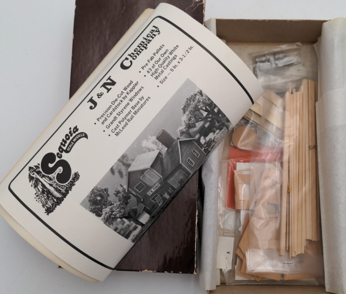 Sequoia Scale Models 4014 HO Scale J & N Chemical Co. Building Kit