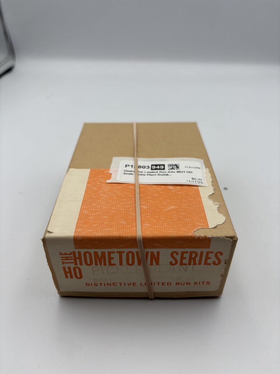 Distinctive Limited Run Kits 8631 HO Scale Pickle Plant Building Kit