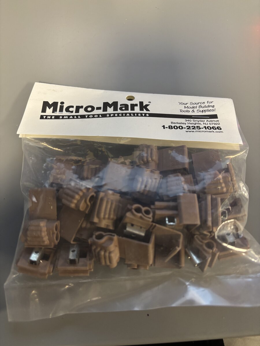 Micro-Mark 567 Brown Plastic Wire Crip Connectors 2 Port