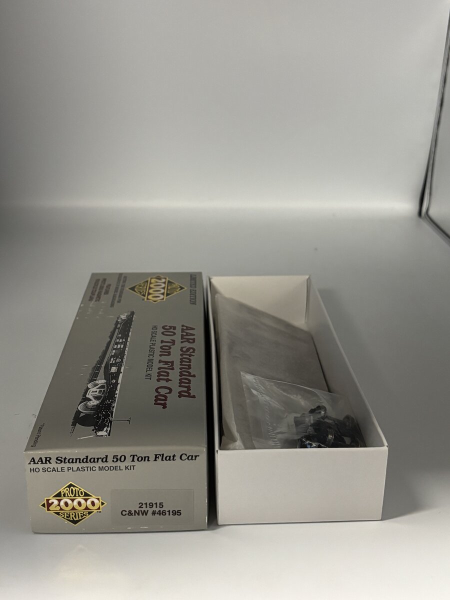 Proto 2000 21915 HO AAR Standard 50 Ton Flat Car Model Kit