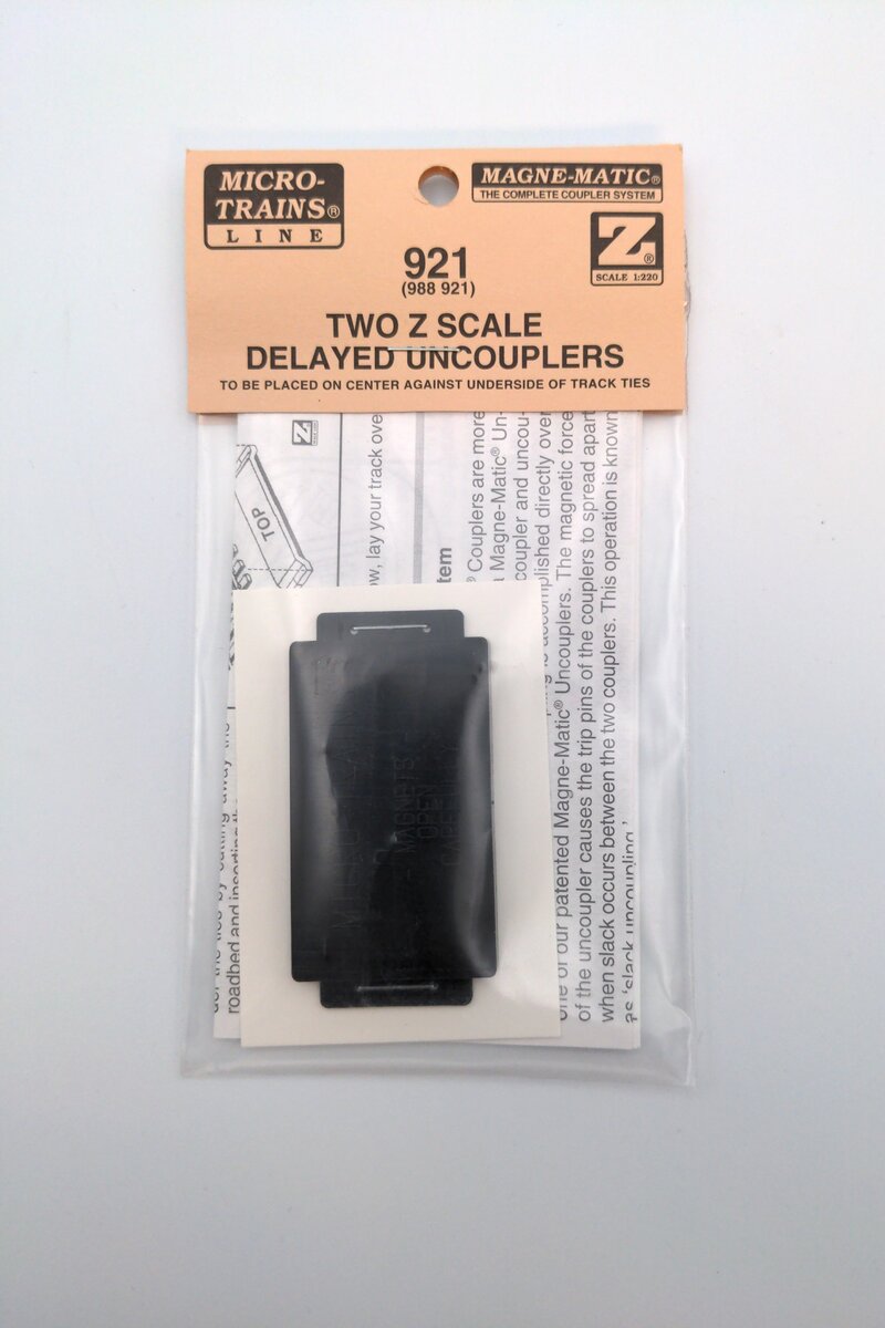 Micro-Trains 921 Z Scale Delayed Uncouplers (Pack of 2)