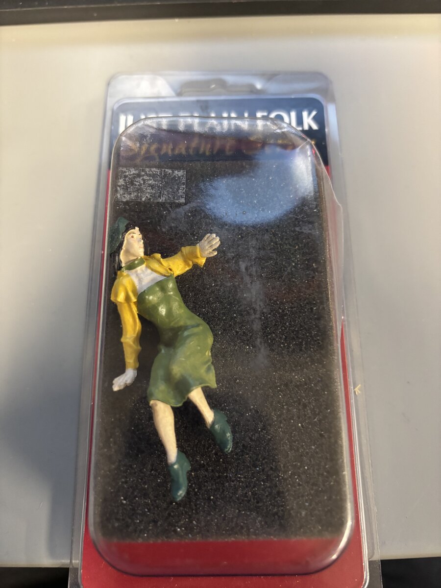 Just Plain Folk 3052 G Scale Lady Talking Figure