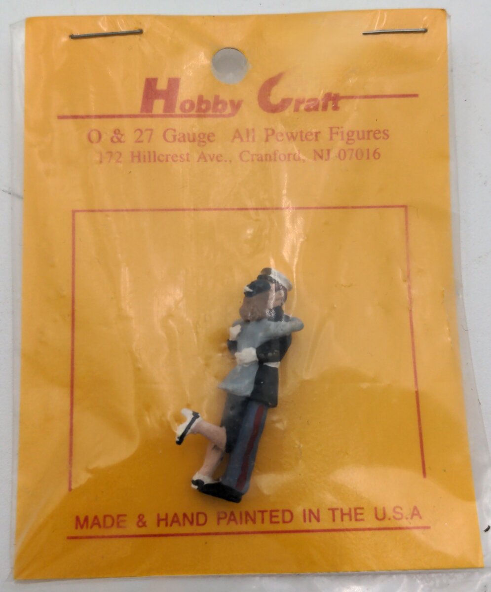 Hobby Craft 207 Military Man & Woman Embracing Pewter Figures Hand Painted