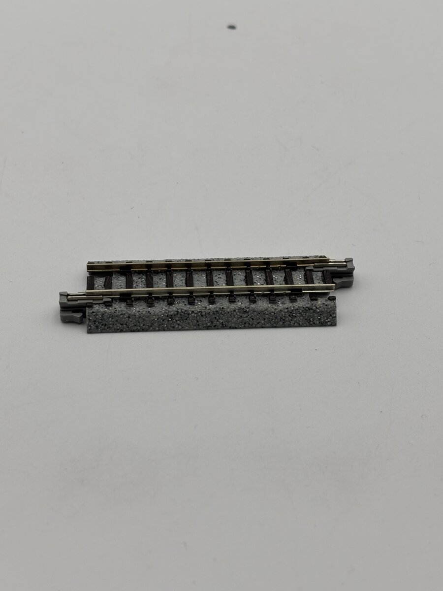 Kato S62 N Scale UniTrack 62mm 2 7/16 Straight Track Single Piece