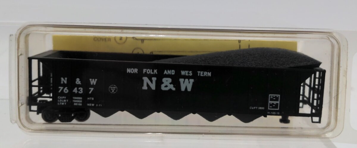 Precision Masters 76437 N Scale Norfolk and Western 5-Bay Hopper W/Coal Kit