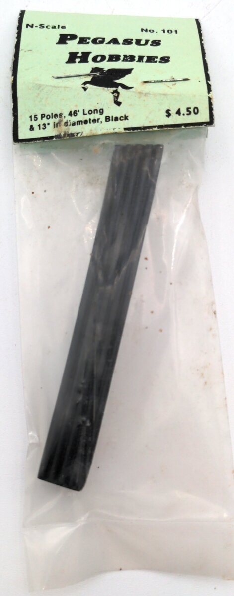 Pegasus Hobby 101 N Scale Pole Load Pile (46' L x 13" D) Black