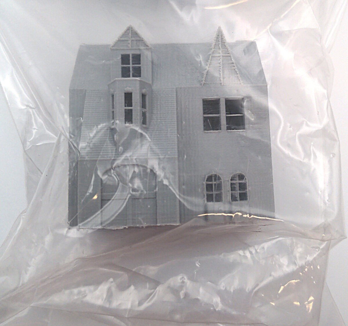 CrutchForm NG05R N Scale 3-D Printed Unpainted Colonial Style House