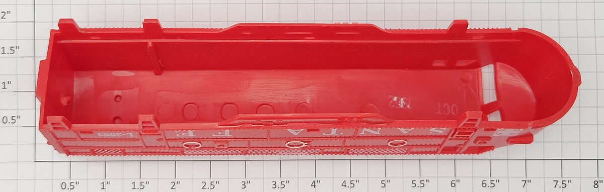 American Flyer L-3003-1 HO Scale Red Santa Fe F3 Diesel Loco Body Shell